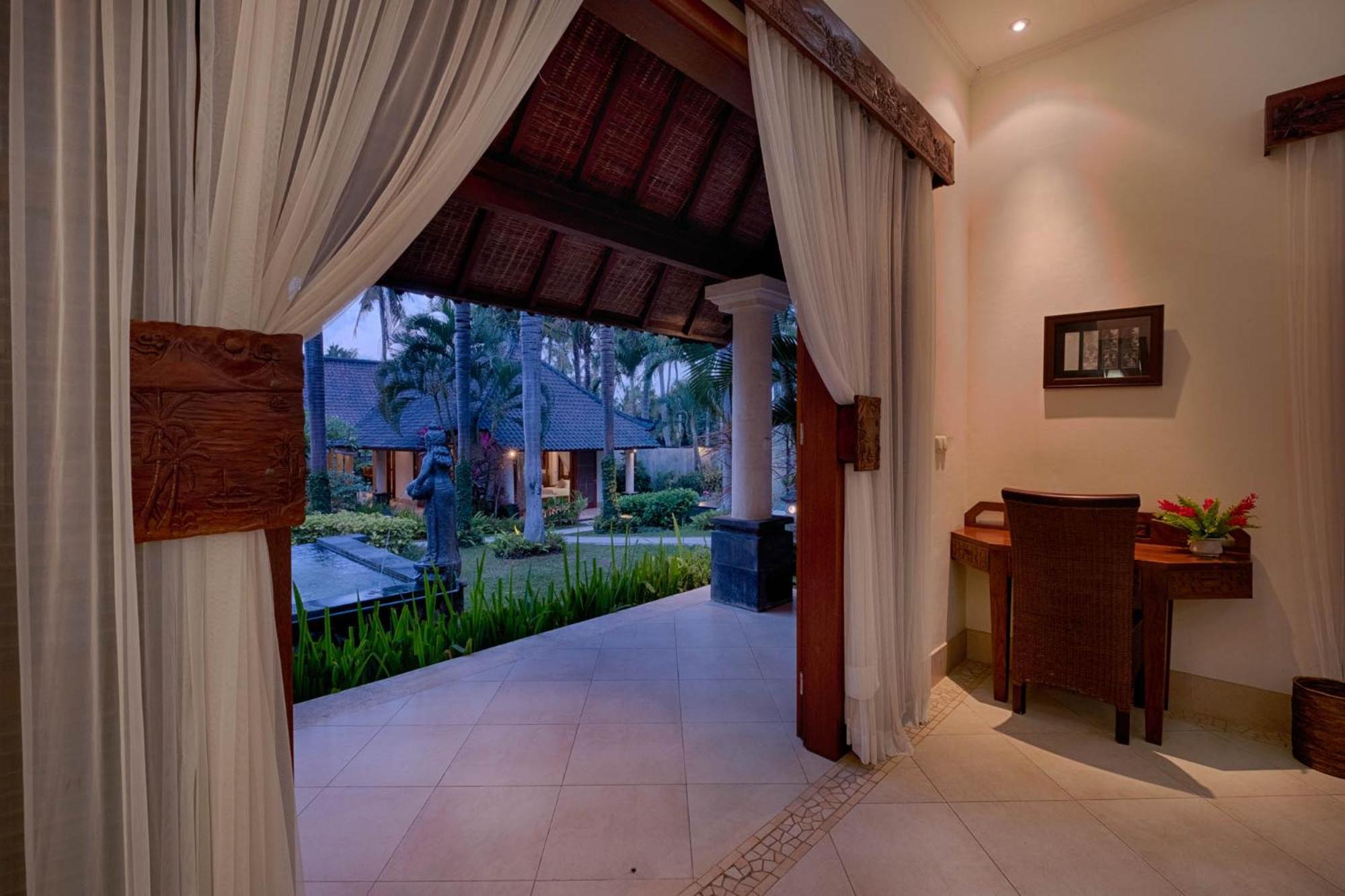 Kutus Kutus Saba Beach Villa Yogyakarta Exterior foto