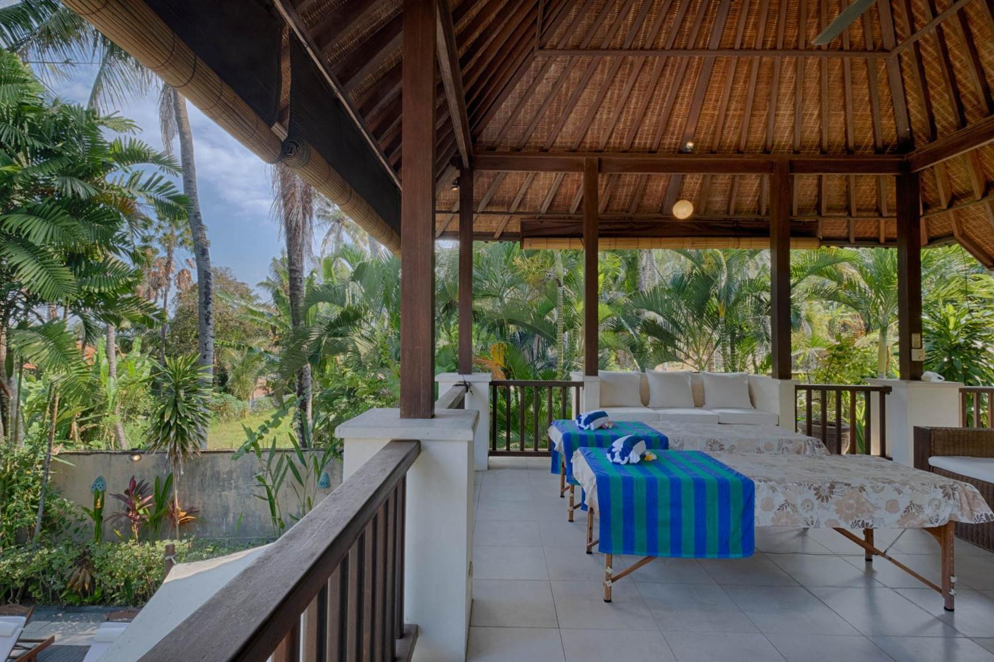 Kutus Kutus Saba Beach Villa Yogyakarta Exterior foto